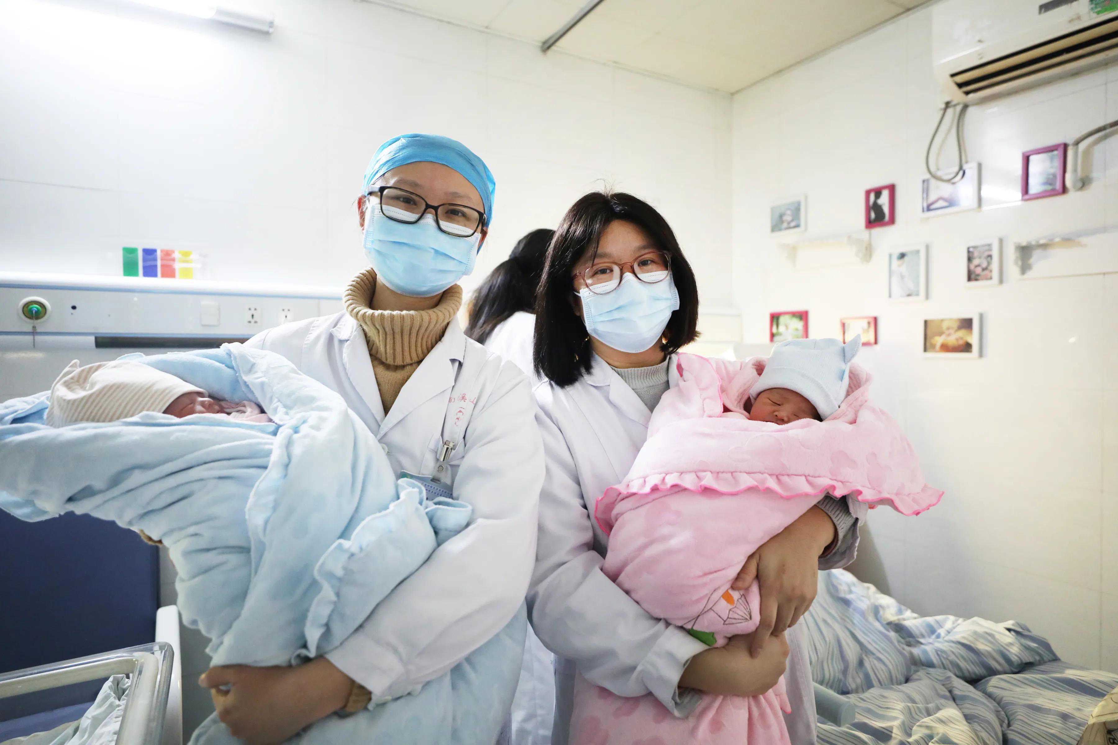 香港验血费用多少钱,多年难孕难育夫妻进行辅助生殖助孕